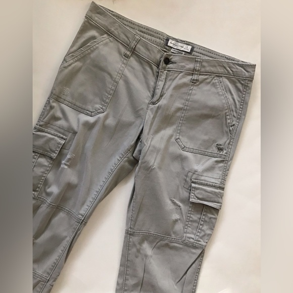 Abercrombie & Fitch Skinny Fit Khaki Cargo Pants Size 6 - Picture 4 of 6
